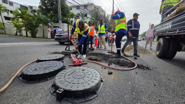 CORAASAN y Alcald&iacute;a de Santiago inician operativo de colocaci&oacute;n de tapas de aguas residuales y pluviales