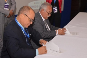 CORAASAN y acueducto cooperativo de Bolivia suscriben convenio