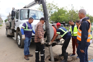 Coraasan intensifica mantenimiento preventivo y correctivo de registros y drenaje del alcantarillado sanitario
