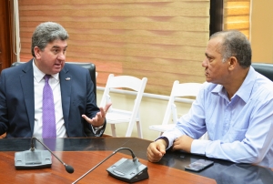 Embajador de Reino Unido visita CORAASAN