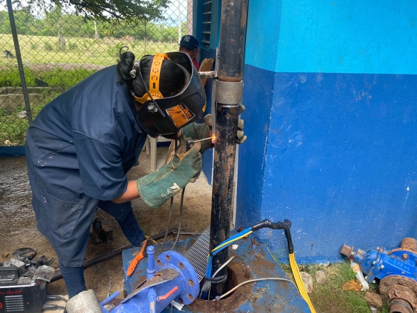 Coraasan instala nueva bomba de impulsi&oacute;n en el "Pozo de Chepe"en Jacagua