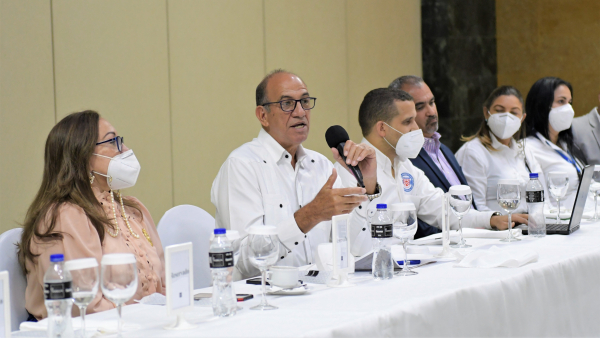 Direcci&oacute;n CORAASAN presenta logros de su gesti&oacute;n a l&iacute;deres de opini&oacute;n Santiago