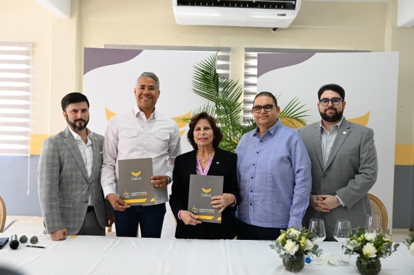 Cementos Cibao dona terreno para gran proyecto de abastecimiento de agua en beneficio de Pu&ntilde;al y Guayabal
