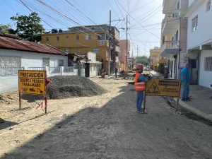 Residentes del ensanche Libertad valoran como positivo proyecto de mejoramiento del alcantarillado sanitario