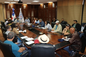 Director de Coraasan pasa balance a sistema de distribuci&oacute;n por efectos de hurac&aacute;n Fiona