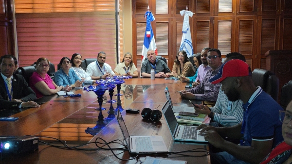 Ministerio de la Mujer imparte taller a colaboradores de Coraasan sobre enfoque de g&eacute;nero