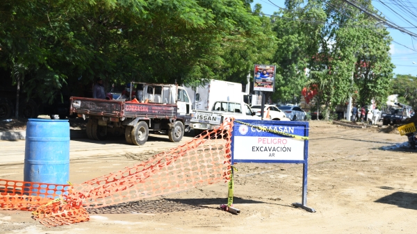 Coraasan restablece servicio de agua potable en zona suroeste de Santiago