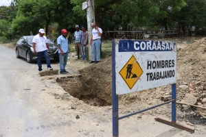 Coraasan restablece suministro agua potable en ensanche G&oacute;mez tras solucionar obstrucci&oacute;n en tuber&iacute;a