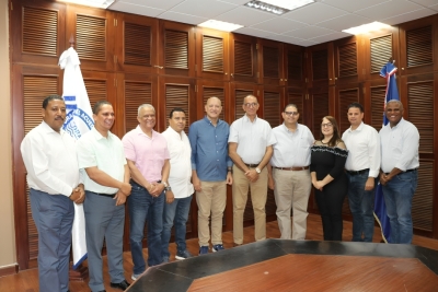Director de Coraasan se reúne con alcaldes de municipios de Santiago; da a conocer proyecto de soluciones para mejorar suministro