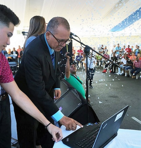 CORAASAN otra vez primera instituci&oacute;n gubernamental entrega sueldo 13