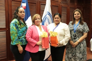 Coraasan imparte taller sobre finanzas a colaboradoras