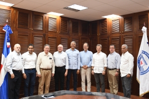 Director general de Coraasan sostiene encuentro con Compromiso Santiago con miras a proyectos futuros