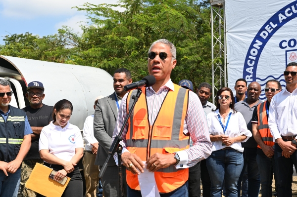 Coraasan inicia construcci&oacute;n de alcantarillado sanitario en Monte Adentro